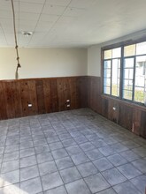 1226 Oaklawn St in Bellmead, TX - Foto de edificio - Building Photo