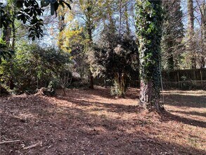 2078 Glenroy Dr in Smyrna, GA - Building Photo - Building Photo