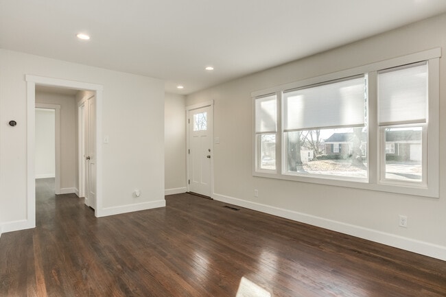 property at 4732 W 61st Terrace