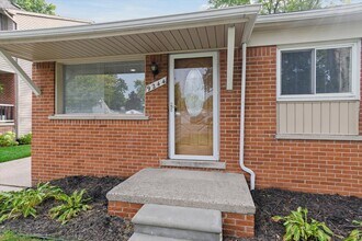 9244 Northern Ave in Plymouth, MI - Building Photo - Building Photo