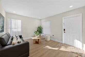 11352 SW 245th St in Homestead, FL - Building Photo - Building Photo