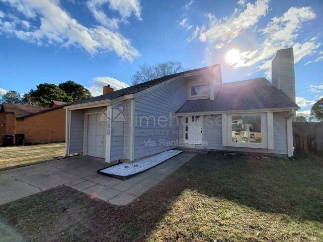 1553 Beachview Dr in Virginia Beach, VA - Building Photo - Building Photo