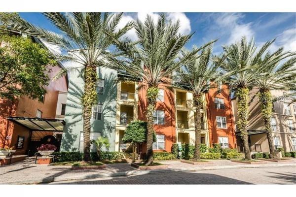 property at 2411 W Horatio St