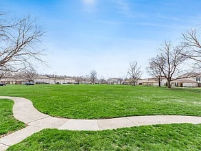 2025 Burwell Dr in Columbus, OH - Foto de edificio - Building Photo