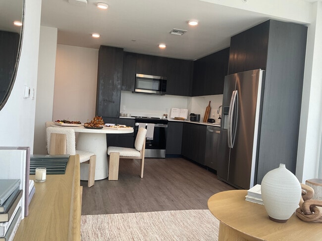 105 NE 22nd St, Unit A2 in Miami, FL - Foto de edificio - Building Photo