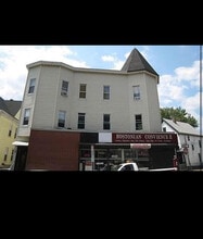 420 Medford St, Unit 1 in Somerville, MA - Building Photo - Building Photo