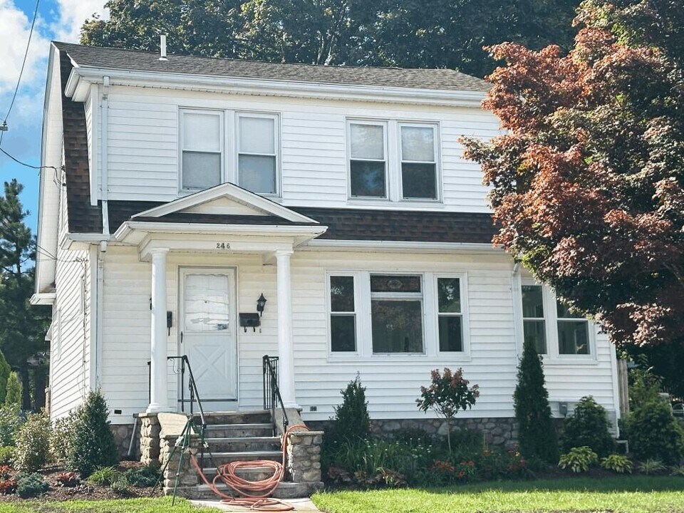 246 George Waterman Rd in Johnston, RI - Building Photo