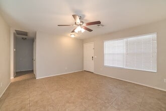 3131 W Park St in Phoenix, AZ - Building Photo - Building Photo
