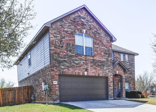 4501 Dennis Ln in Pflugerville, TX - Building Photo - Building Photo