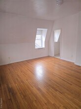 19 Elizabeth St in Port Jervis, NY - Foto de edificio - Building Photo