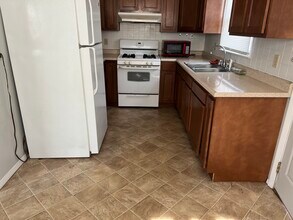 1616 Bryan St, Unit 1614 unit 2b in Normal, IL - Foto de edificio - Building Photo