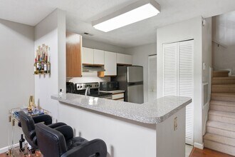 3810 Grey Harbor Dr in Raleigh, NC - Foto de edificio - Building Photo