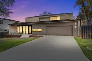 5704 Driftwood Dr in Austin, TX - Building Photo