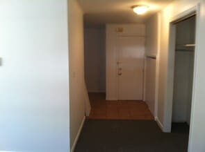 495 Main St, Unit 2L in Fort Lee, NJ - Building Photo - Building Photo