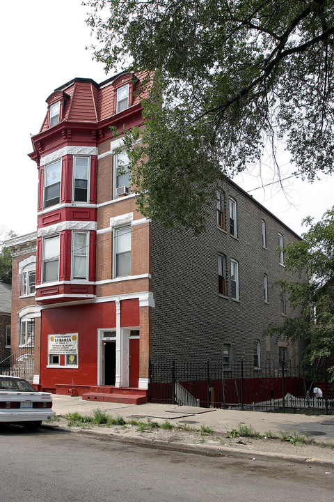 2118 S Washtenaw Ave in Chicago, IL - Building Photo