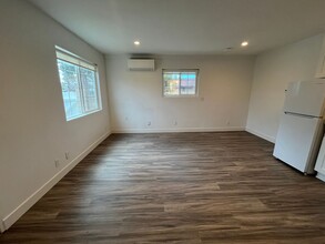 1236 MacKinnon Ave in Encinitas, CA - Building Photo - Building Photo