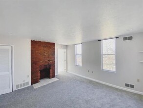 124 Virginia Ave in Pittsburgh, PA - Foto de edificio - Building Photo