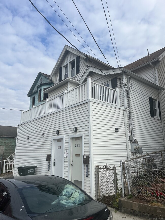 2168 Seaview Ave-Unit -2170 in Bridgeport, CT - Building Photo - Building Photo