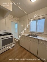 1066 E 7th St in Long Beach, CA - Building Photo - Building Photo