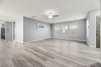 10902 Tobar Falls Cir in Houston, TX - Building Photo - Building Photo