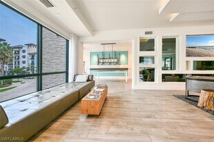 1030 3rd Ave S in Naples, FL - Building Photo