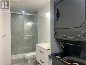 62 Adrian Crescent in Markham, ON - Building Photo - Building Photo