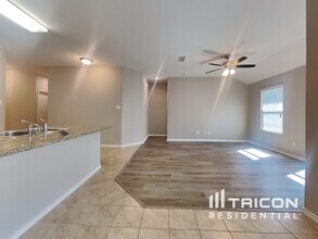 1252 Edgewater Dr in Azle, TX - Building Photo - Building Photo