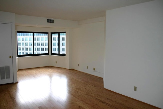 900 N Stafford St in Arlington, VA - Building Photo - Building Photo