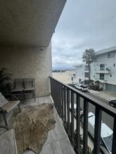 1140 E Ocean Blvd, Unit 232 in Long Beach, CA - Building Photo - Building Photo