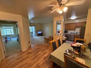1138 Waterford Dr in Edison, NJ - Building Photo - Building Photo