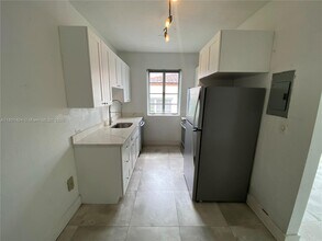 1611 Euclid Ave in Miami Beach, FL - Building Photo - Building Photo