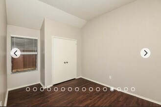 629 Ozark Ave in Burleson, TX - Foto de edificio - Building Photo