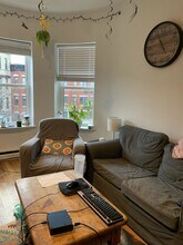 28 Edgerly Rd, Unit 9 in Boston, MA - Foto de edificio - Building Photo