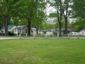 Pembroke Commons in Pembroke, NH - Foto de edificio - Building Photo