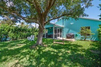 104 Old Jupiter Beach Rd in Jupiter, FL - Building Photo - Building Photo