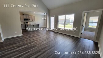 111 Co Rd 1701 in Cullman, AL - Building Photo