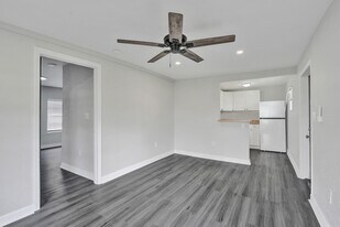 234 NE 14th Ave in Pompano Beach, FL - Building Photo
