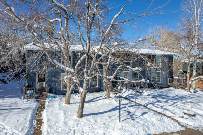 1197 Bear Mountain Dr in Boulder, CO - Building Photo - Building Photo