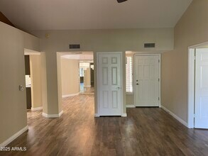 19012 N 91st Dr in Peoria, AZ - Building Photo - Building Photo