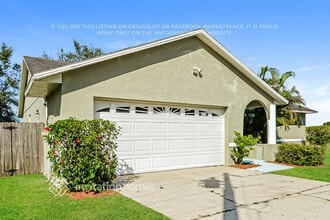 811 Albi Ct in Kissimmee, FL - Building Photo - Building Photo