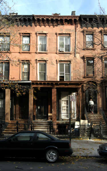 473 Clinton Ave in Brooklyn, NY - Foto de edificio