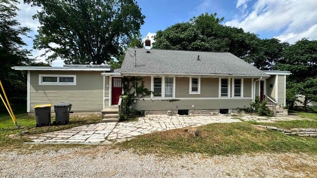 property at 518 S Swain Ave