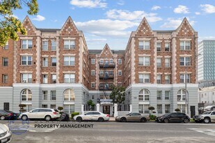 432 S. New Hampshire in Los Angeles, CA - Building Photo