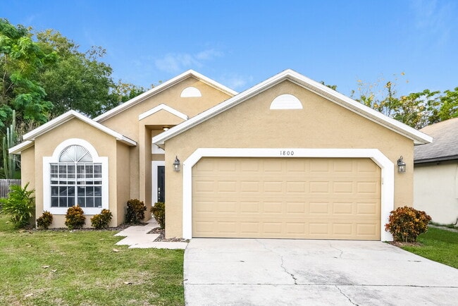 property at 1800 Grasmere Dr