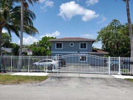 1323 NE 5th Ave in Fort Lauderdale, FL - Building Photo