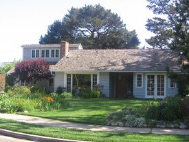 138 Serafin St in Carpinteria, CA - Building Photo