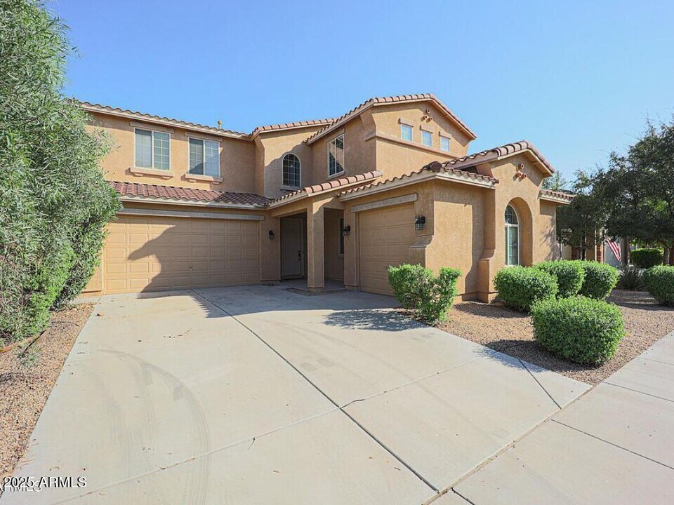 17269 W Morning Glory St in Goodyear, AZ - Building Photo