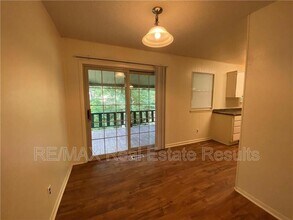 9 Finger Dr in Bella Vista, AR - Building Photo - Building Photo