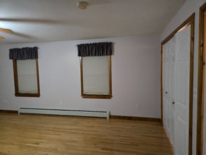 2 Curt Rd in Merrimack, NH - Foto de edificio - Building Photo