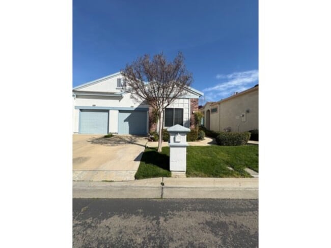 property at 450 Winesap Dr